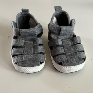 [BOGO ✨] Baby Crib Shoes 🦕